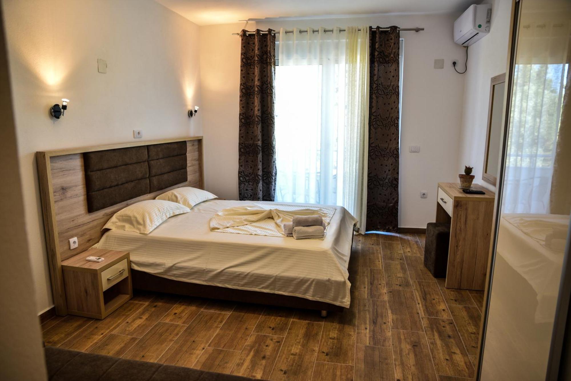 Hotel Casa Sinani Ulcinj Esterno foto