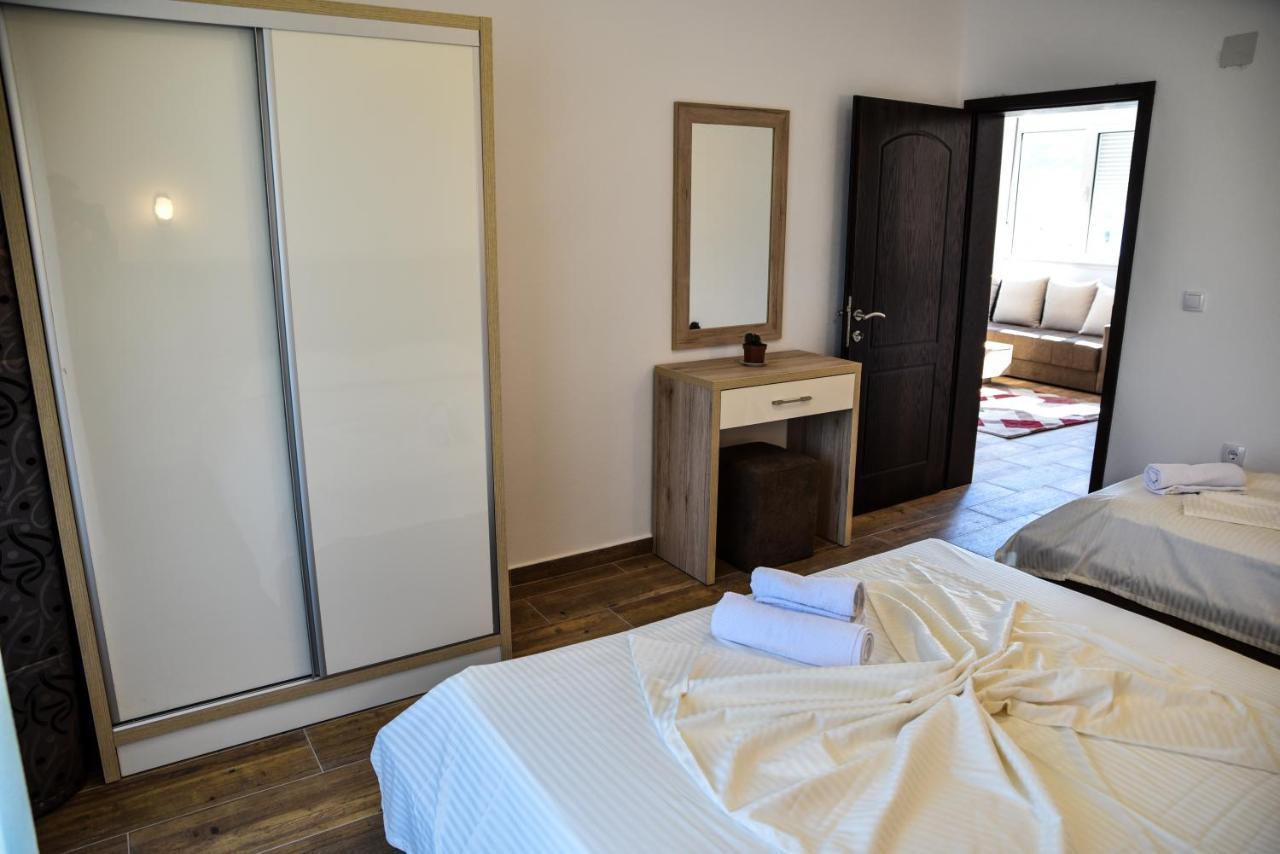 Hotel Casa Sinani Ulcinj Esterno foto